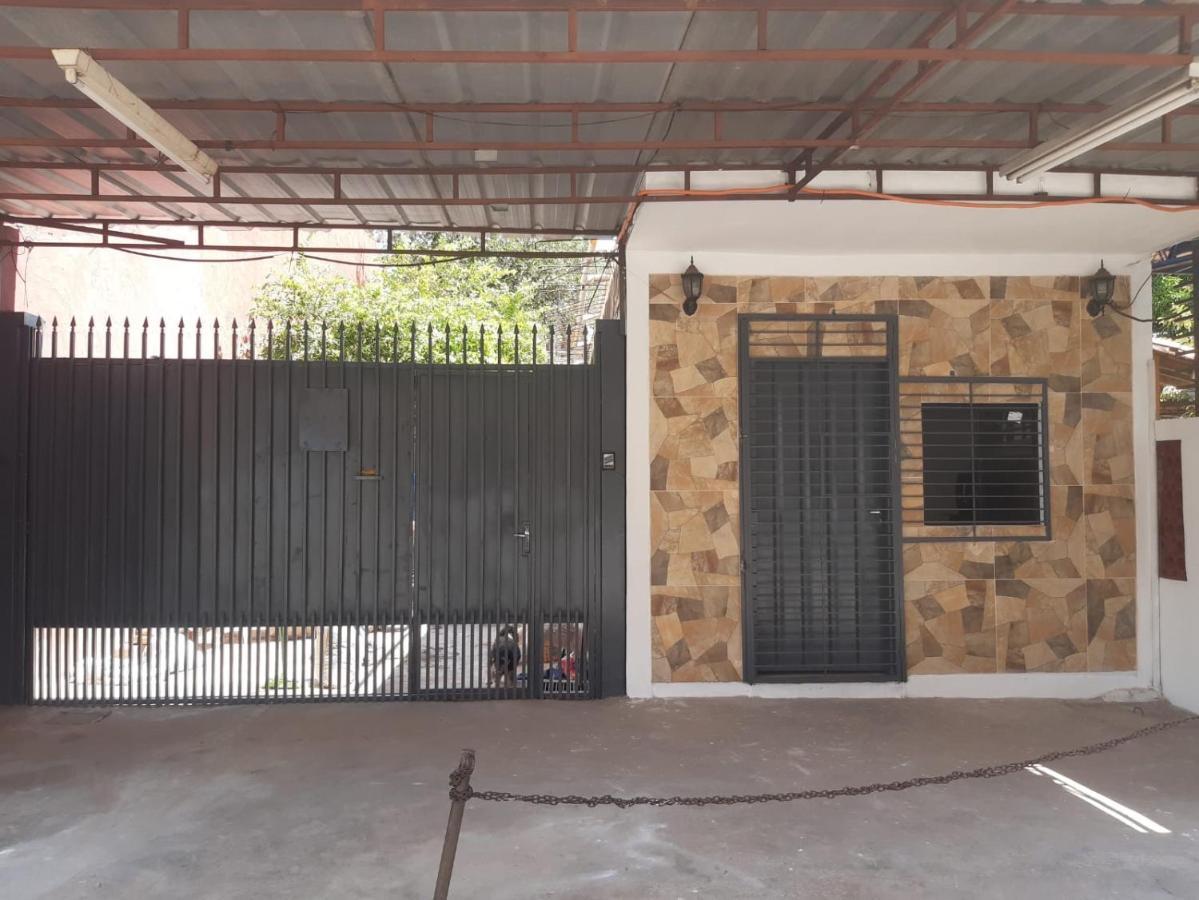 Habitacion En Casa Zona Asuncion Exterior photo